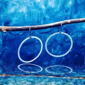 Sterling Silver circle earrings with contras black